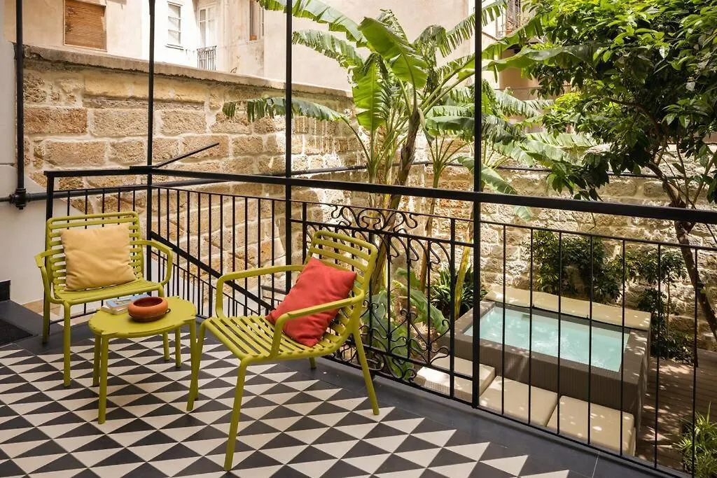 The Garden Boutique Apartment By Domusicily Palermo Italy