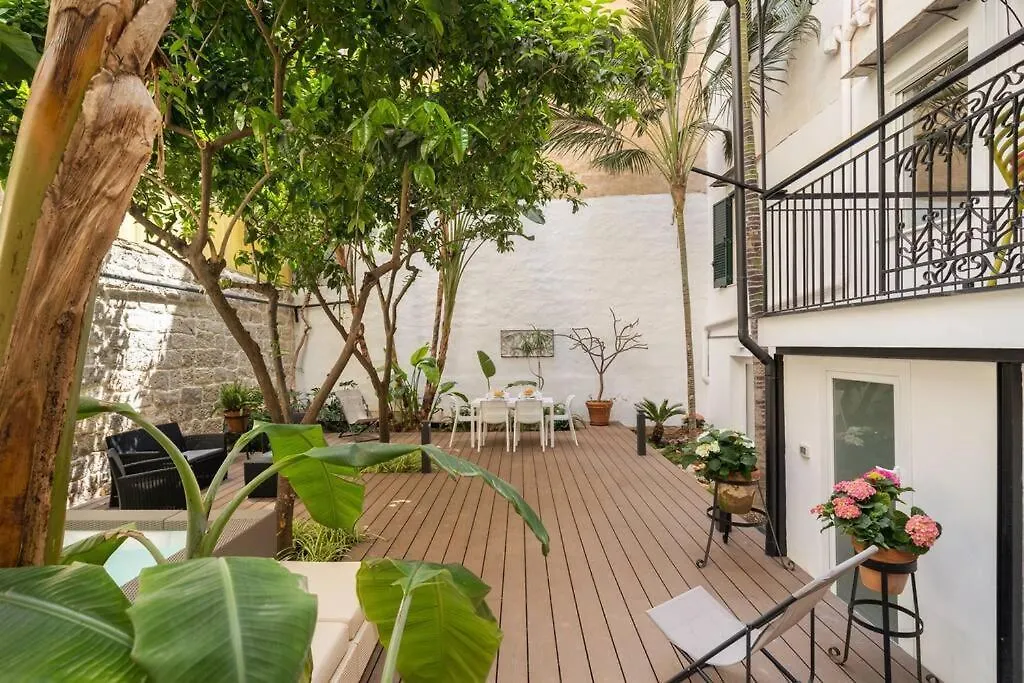 The Garden Boutique Apartment By Domusicily Palermo