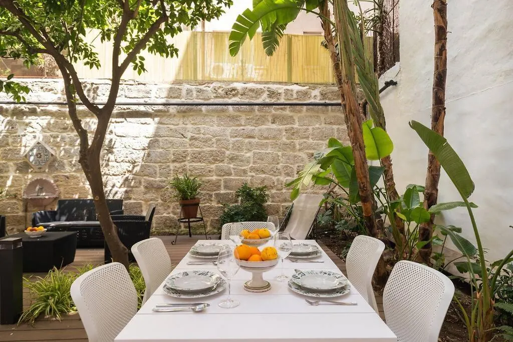 The Garden Boutique Apartment By Domusicily Palermo 0*,