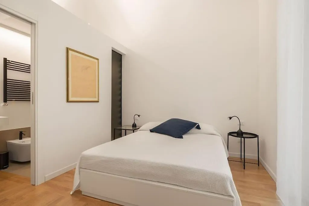 The Garden Boutique Apartment By Domusicily Palermo Italy
