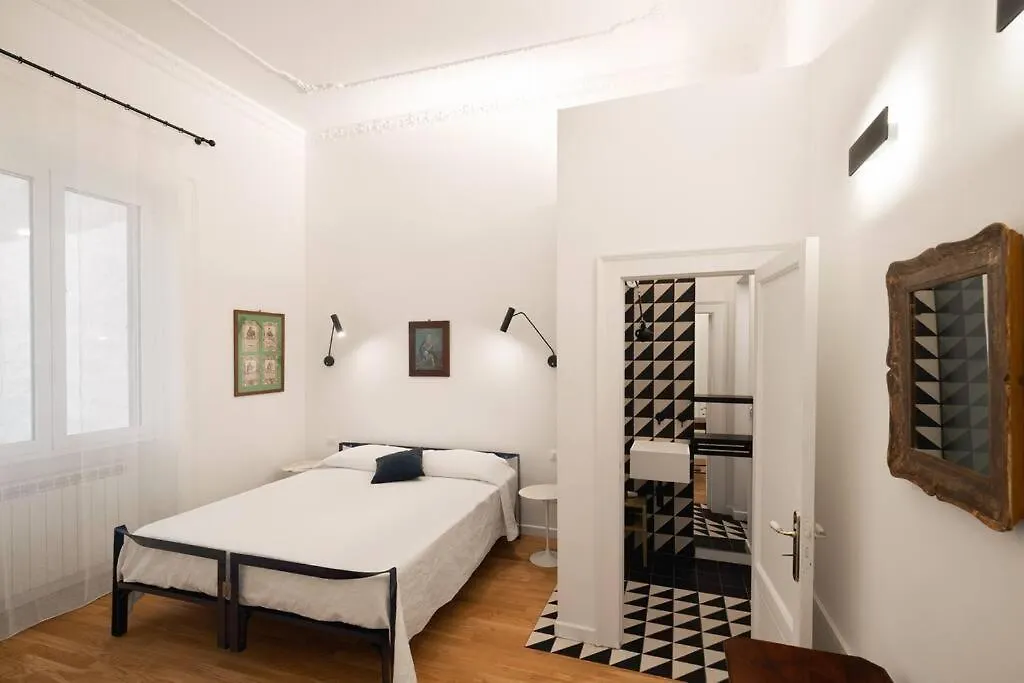 The Garden Boutique Apartment By Domusicily Palermo Italy