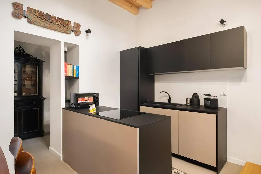 The Garden Boutique Apartment By Domusicily Palermo