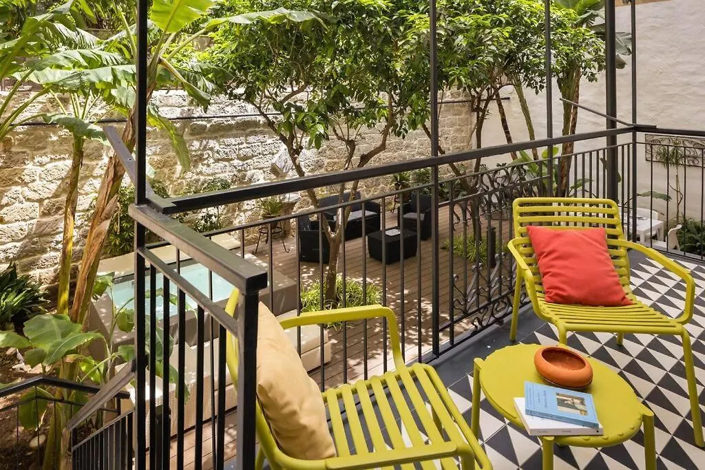The Garden Boutique Apartment By Domusicily Palermo