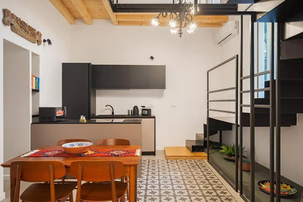 The Garden Boutique Apartment By Domusicily Palermo Italy